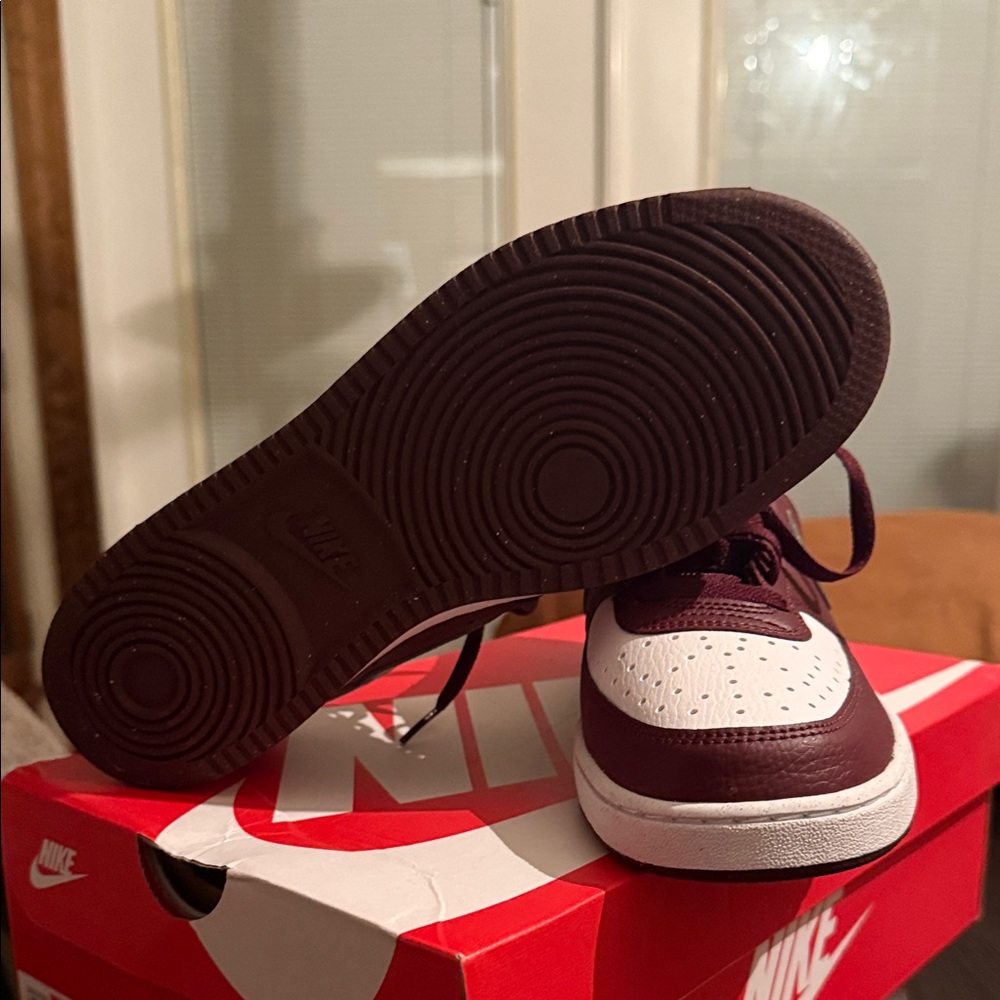 Nike Court Shoes in Maroon and White - Picture 3 of 6